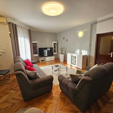 Apartment Tigo - 2 Bedrooms, 2 Bathrooms, Terrace And Big Garden Fažana Exterior foto